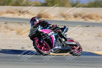 media/Jan-08-2022-SoCal Trackdays (Sat) [[1ec2777125]]/Turn 4 (1145am)/